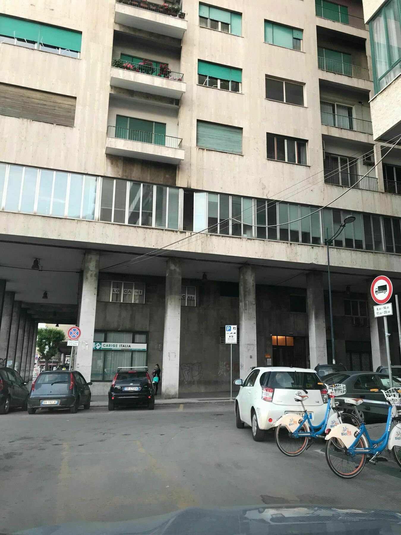 B&B Questa Casa Non E'Un Albergo Palermo Exterior photo